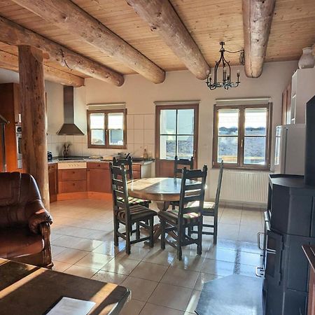 Abgeschiedene Ferienwohnung Im Boehmerwald カシュペルスケー・ホリ エクステリア 写真