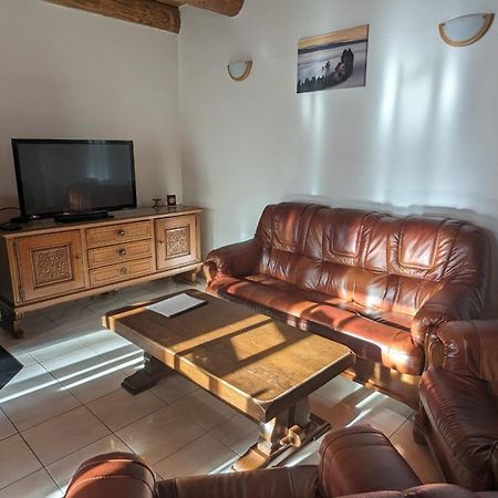 Abgeschiedene Ferienwohnung Im Boehmerwald カシュペルスケー・ホリ エクステリア 写真
