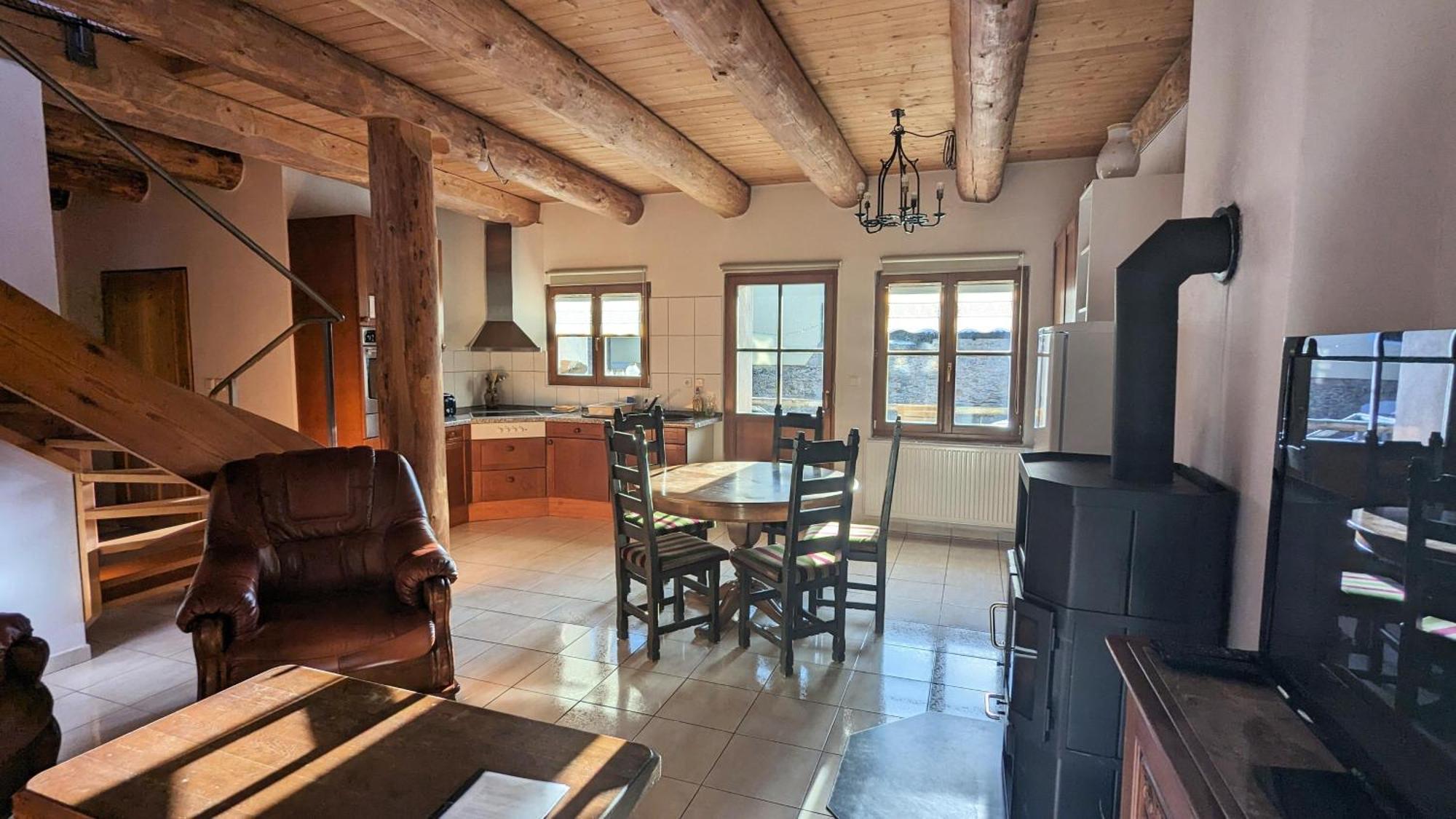Abgeschiedene Ferienwohnung Im Boehmerwald カシュペルスケー・ホリ エクステリア 写真